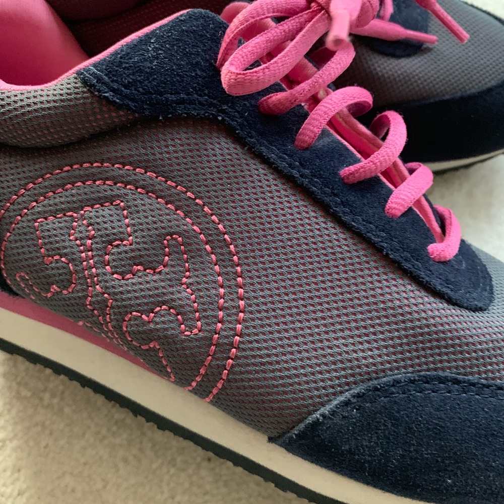 Tory Burch Davies Sneaker 9.5 Navy and Pink